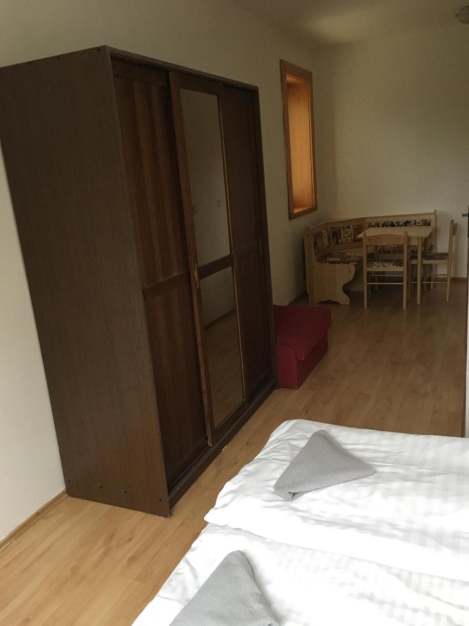 Holiday Park Vrchlabi - Lisci Farma ภายนอก รูปภาพ